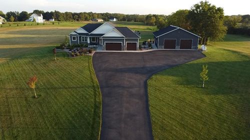 7979 117th St Nw, Annandale, MN, 55302-2381 | Card Image