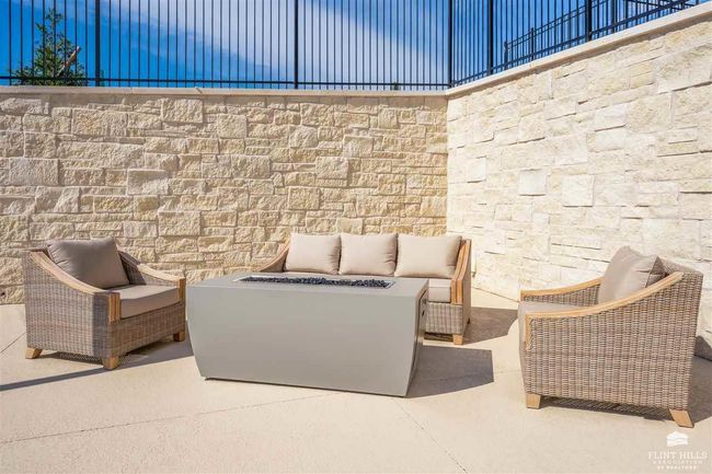 APT-201 - 3010 Fieldhouse Cir, Condo with 2 bedrooms, 2 bathrooms and null parking in Manhattan KS | Image 26