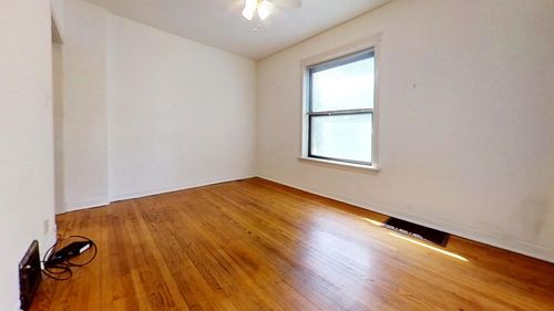 apt-1-1952 W Belle Plaine Ave, Chicago, IL, 60613-6763 | Card Image