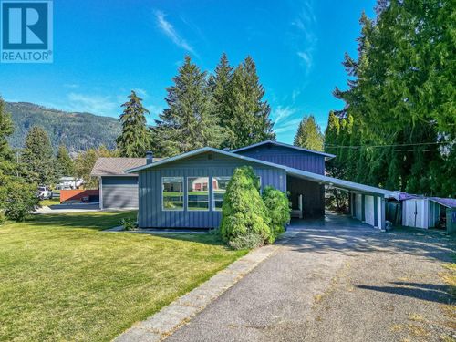602 Maple St, Sicamous, BC, V0E2V1 | Card Image