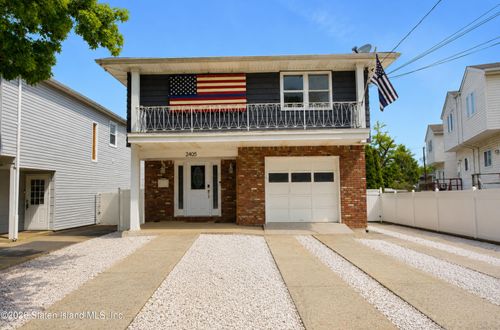 2405 Victory Blvd, Staten Island, NY, 10314-6617 | Card Image