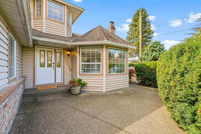 15480 112a Ave, House other with 4 bedrooms, 2 bathrooms and 12 parking in Surrey BC | Image 3