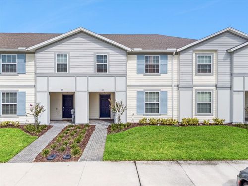 921 Paradise Dr, DAVENPORT, FL, 33897 | Card Image