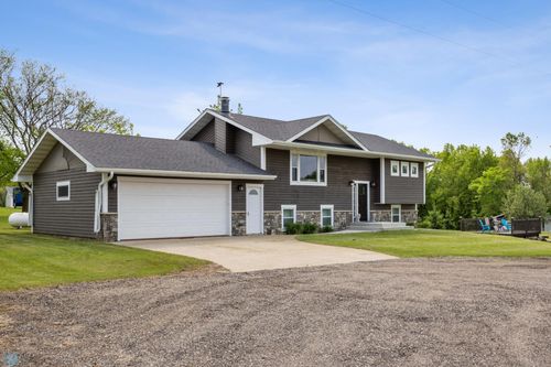 18117 Cherry Creek Ln, Detroit Lakes, MN, 56501-7533 | Card Image