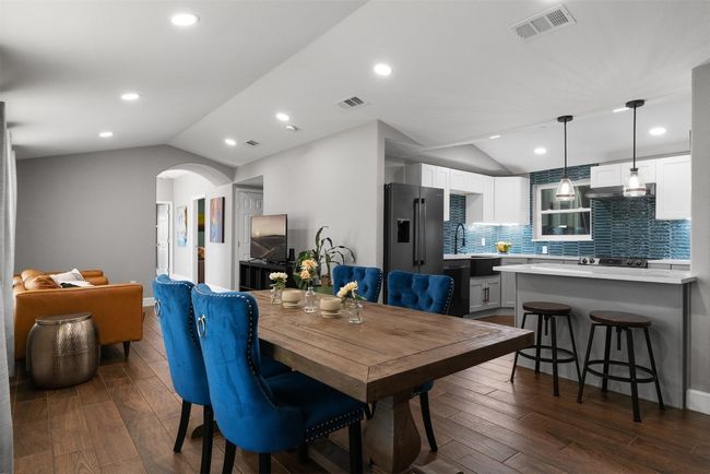 Whether you’re cooking in the kitchen, lounging in the living room, or lounging in the enclosed patio, there’s always an inviting space to enjoy | Image 8