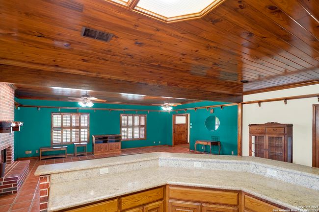 101 Ranch Rd, House other with 3 bedrooms, 3 bathrooms and null parking in Adkins TX | Image 25