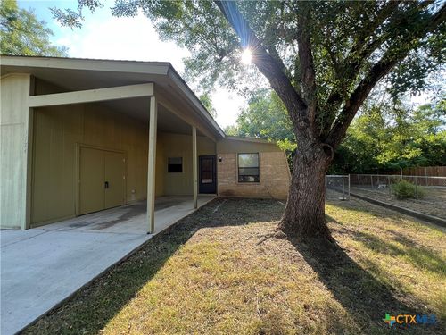 1524 Shannon Cir, New Braunfels, TX, 78130-3124 | Card Image