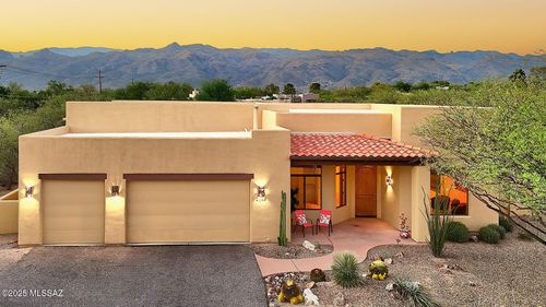 2885 N Quiet Valley Dr, Tucson, AZ, 85749-5603 | Card Image