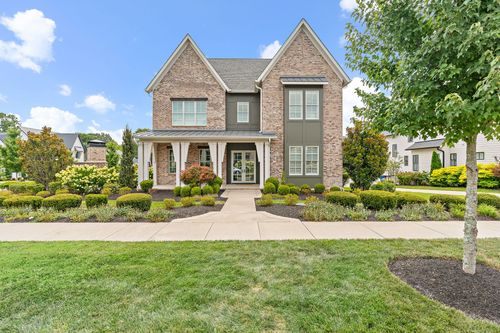 8808 Edgecomb Dr, College Grove, TN, 37046-1531 | Card Image