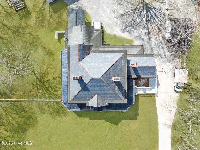 710 S Caroline St, House other with 5 bedrooms, 4 bathrooms and 1 parking in Rockingham NC | Image 44