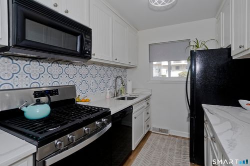 803-803 Timber Ln, Collinsville, CT, 06019-3216 | Card Image