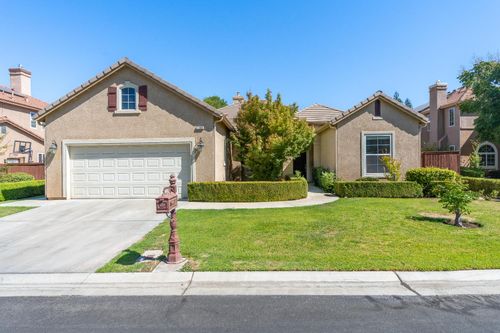 11064 E Mitchell Peak Way, Clovis, CA, 93619-4679 | Card Image