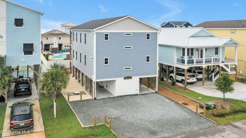 5205 E Pelican Dr, Oak Island, NC, 28465-5050 | Card Image