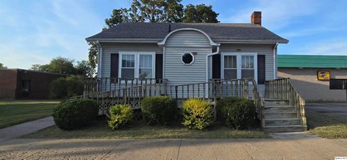 202 W Main St, La Harpe, IL, 61450-4921 | Card Image