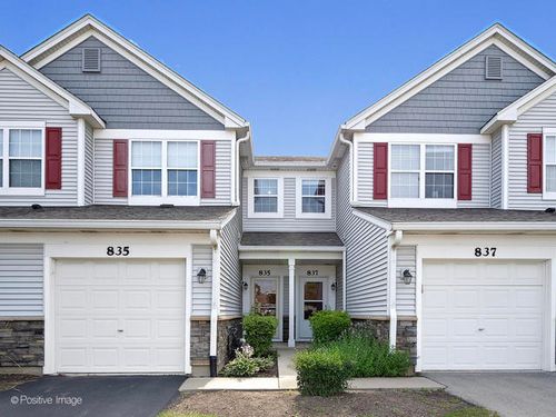 835 Genesee Dr, Naperville, IL, 60563-4004 | Card Image
