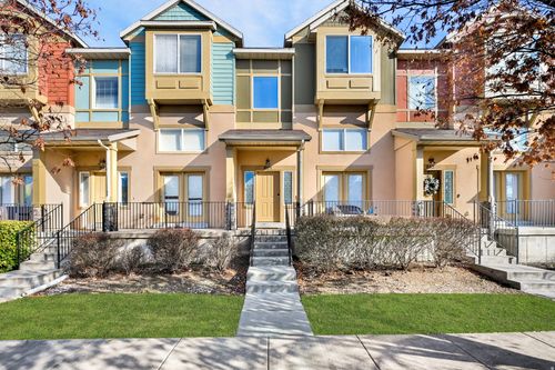 864 Farmington Xing, Farmington, UT, 84025-3854 | Card Image