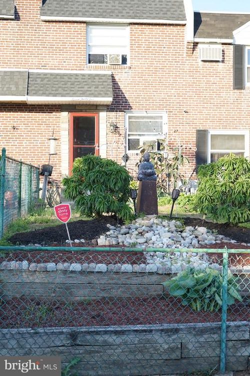 735 Grant Rd, FOLCROFT, PA, 19032-1711 | Card Image