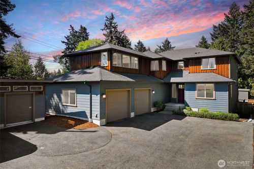 11627 21st Ave Sw, Burien, WA, 98146-2537 | Card Image