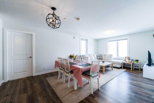 3217-6118 80 Ave Ne, Calgary, AB, T3J0S6 | Card Image