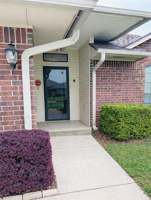 11445 Walters Ave, Oklahoma City, OK, 73162-1316 | Card Image