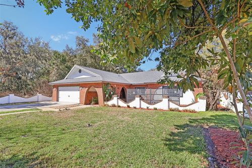 4219 Magnolia Ave, LEESBURG, FL, 34748-9302 | Card Image