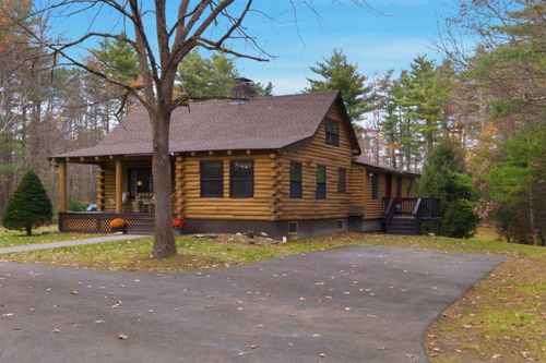 6 Londonderry Rd, Windham, NH, 03087-1620 | Card Image