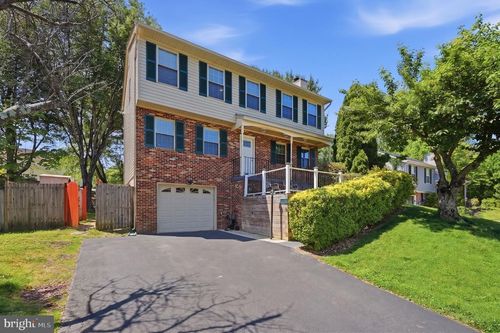 6079 Ponhill Dr, WOODBRIDGE, VA, 22193-3955 | Card Image