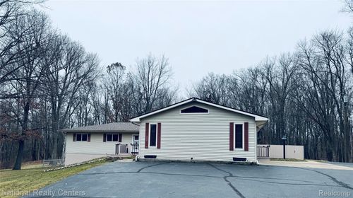 11720 Andersonville Rd, Springfld Twp, MI, 48350-3025 | Card Image