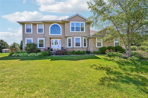 2031 Highlander Dr, Xenia, OH, 45385-1415 | Card Image