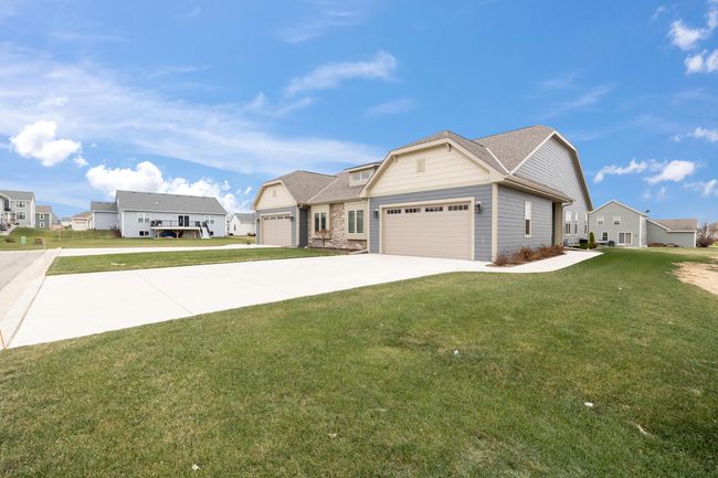 636 Lambert Ct, Condo with 2 bedrooms, 2 bathrooms and null parking in Slinger WI | Image 24
