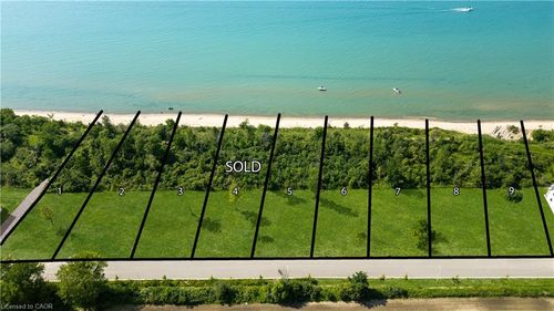 {{alt}} | Card Image