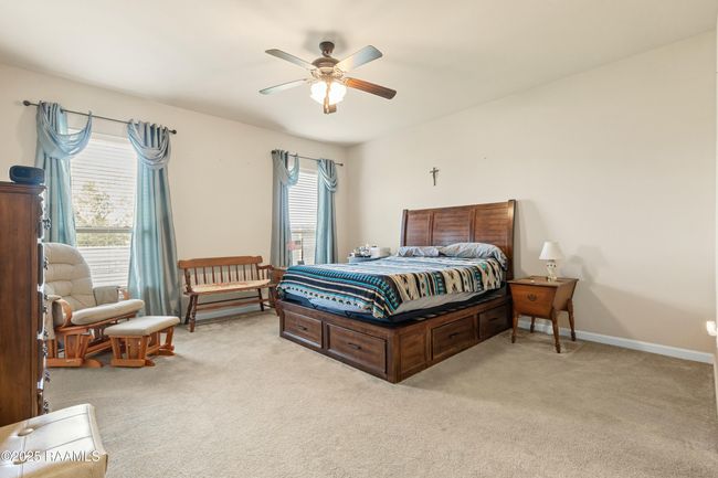 Primary Bedroom | Image 12