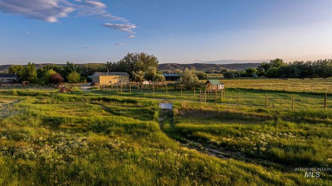 7110 W Highway 52, House other with 3 bedrooms, 1 bathrooms and 6 parking in Emmett ID | Image 47