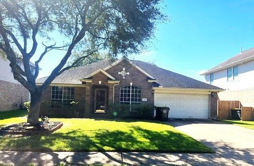 3606 Chatwood Dr, Pearland, TX, 77584-2325 | Card Image