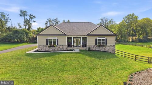 90 Amtower Way, HARPERS FERRY, WV, 25425-5587 | Card Image