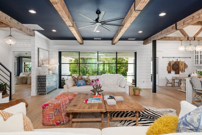 1901 Spring Mountain Rd, House other with 4 bedrooms, 4 bathrooms and null parking in Cross Roads TX | Image 9