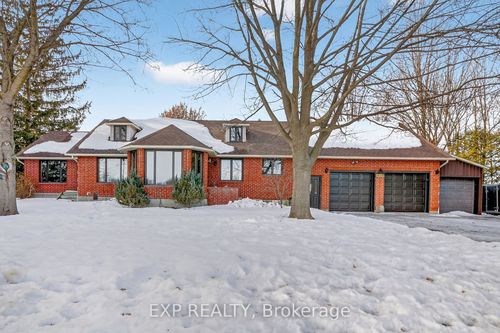 9185 Ray Wilson Rd, Metcalfe, ON, K0A2P0 | Card Image