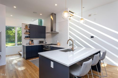 414 Chavis Way, Raleigh, NC, 27601-1956 | Card Image