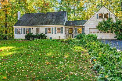 423 Oak Circle, House other with 3 bedrooms, 2 bathrooms and null parking in Colchester VT | Image 1