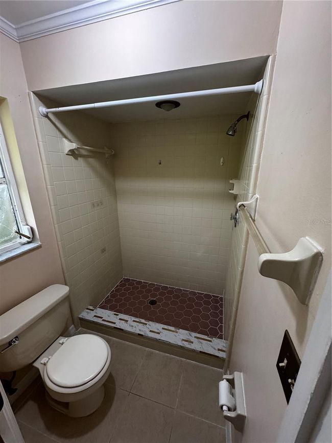 2115 Stewart Ln, House other with 3 bedrooms, 2 bathrooms and null parking in Mount Dora FL | Image 5