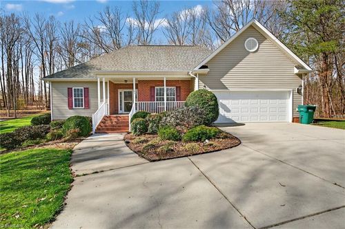 181 Woodsong Dr, Stokesdale, NC, 27357-8274 | Card Image