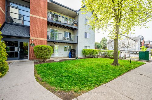 1013-1450 Glen Abbey Gate, Oakville, ON, L6M2V7 | Card Image
