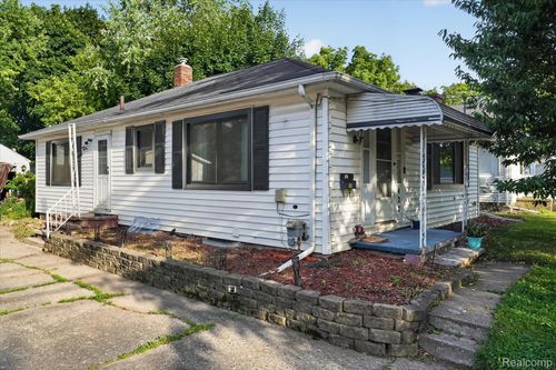 422 N Francis Ave, Lansing, MI, 48912-4116 | Card Image