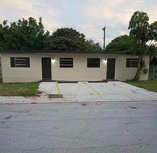 1-10540 Sw 172nd St, Miami, FL, 33157-4142 | Card Image