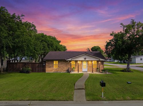 201 E Main St, Avalon, TX, 76623 | Card Image