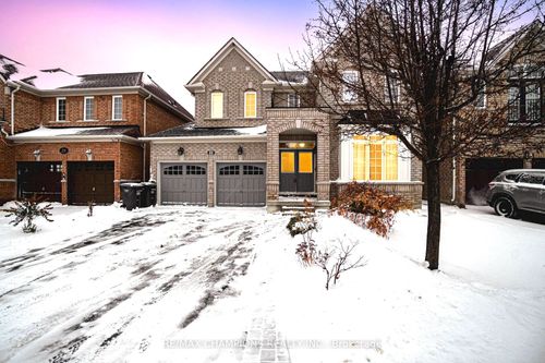 upper-32 Vernet Cres, Brampton, ON, L6P1Z5 | Card Image