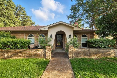 1306 Drexel Dr, Irving, TX, 75061-8604 | Card Image
