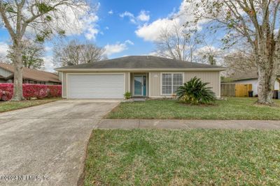 7068 Swamp Flower Drive N, House other with 3 bedrooms, 2 bathrooms and null parking in Jacksonville FL | Image 1