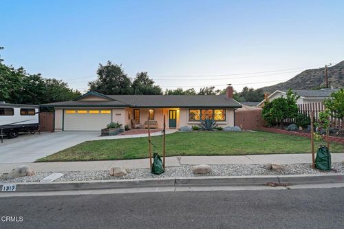1317 Meadowbrook Rd, Ojai, CA, 93023-1917 | Card Image