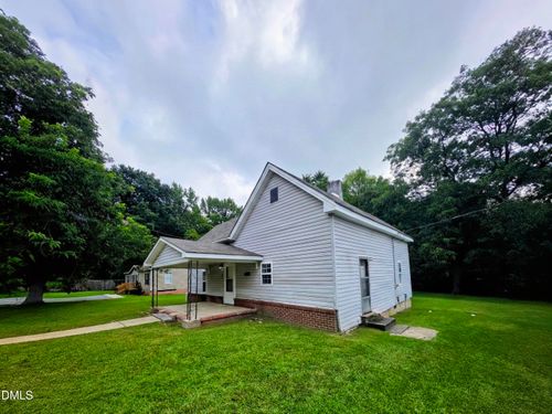 202 Hill St, Smithfield, NC, 27577-3306 | Card Image